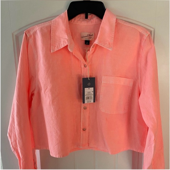 Universal Thread Women’s Size XL Long Sleeve Button-Down Cropped Shirt Pink - Picture 1 of 5